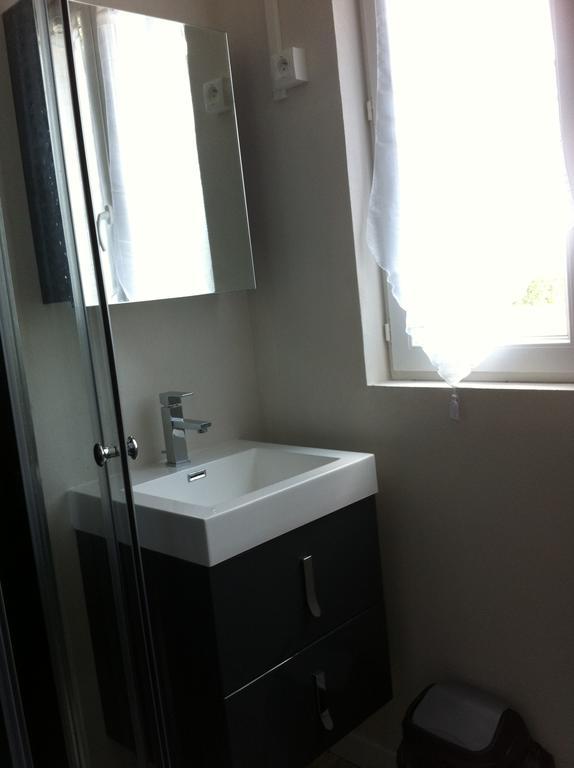 Melitine Apartment Saint-Amand-Montrond Room photo
